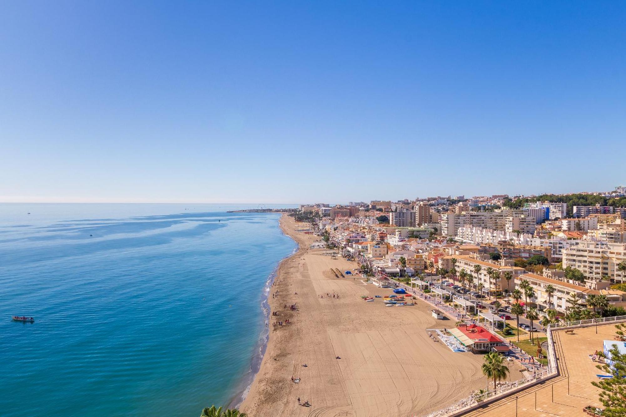 Santa Clara Modern & Exclusive Seafront Apartment Torremolinos Exterior foto