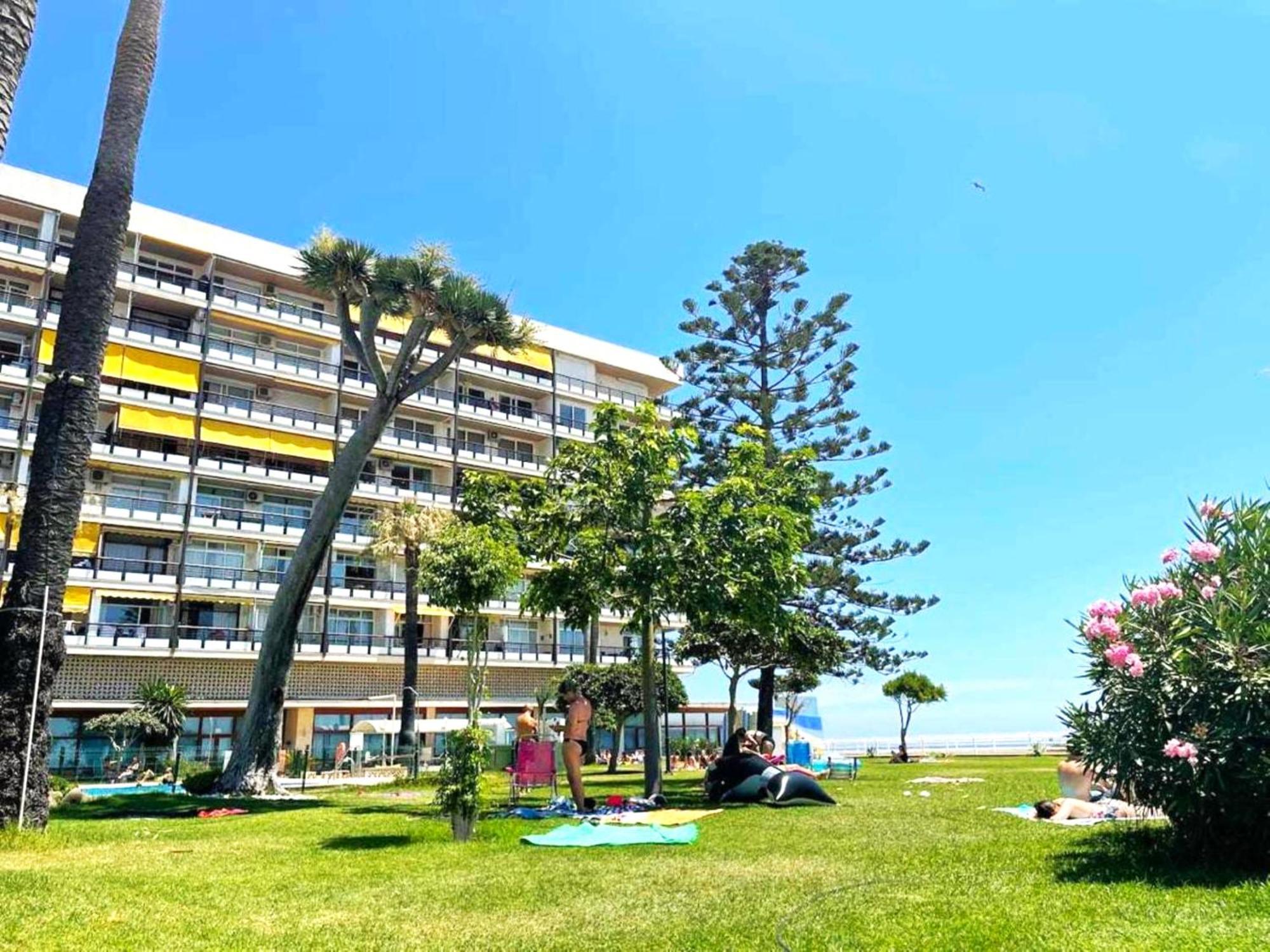 Santa Clara Modern & Exclusive Seafront Apartment Torremolinos Exterior foto