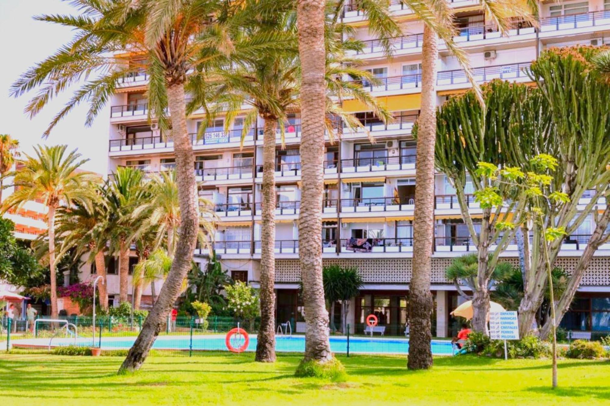 Santa Clara Modern & Exclusive Seafront Apartment Torremolinos Exterior foto